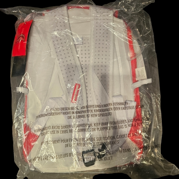 COPY - Sprayground Sharks in Paris Clear Backpack - Picture 5 of 5